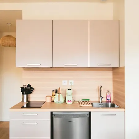 Апартаменты Bloom Living - T1 De Charme - Hyper Centre - Metro Тулуза