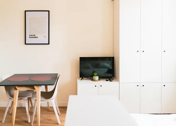 Bloom Living - T1 Standing - Hyper Centre *