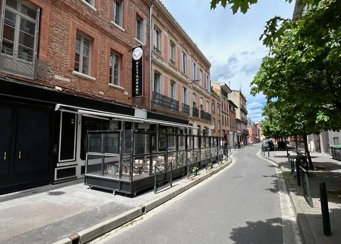 Bloom Living - T1 Standing - Hyper Centre 아파트