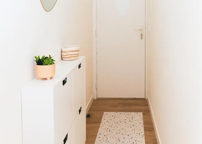 Bloom Living - T1 Standing - Hyper Centre