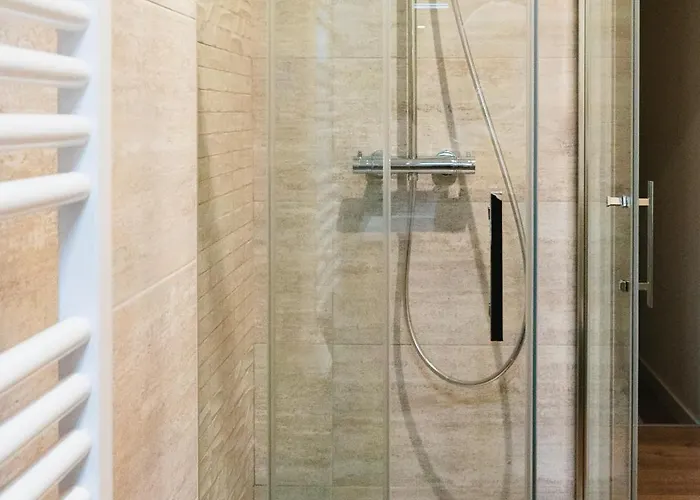 Bloom Living - T1 Standing - Hyper Centre 아파트 *